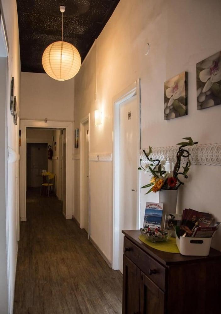 Le Orchidee Naples