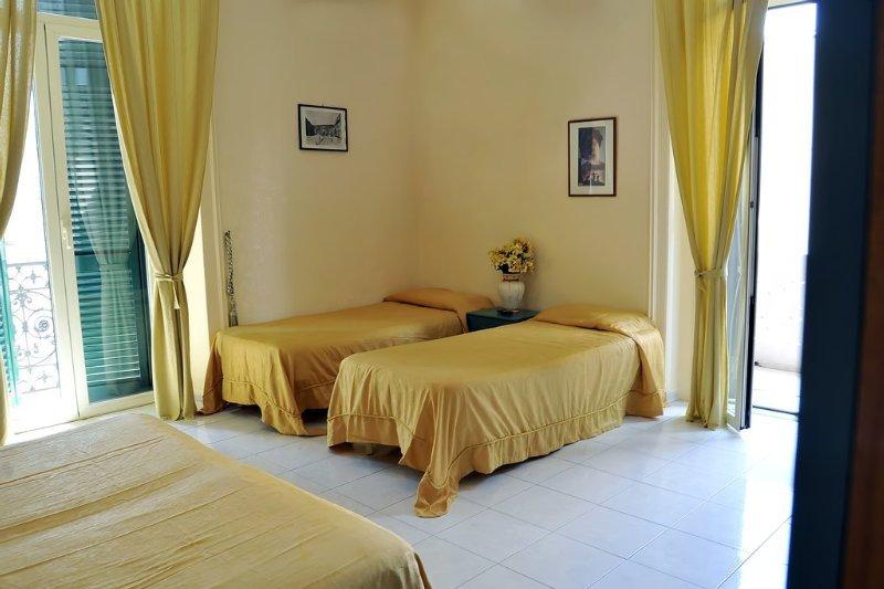 Le Orchidee 2* Naples