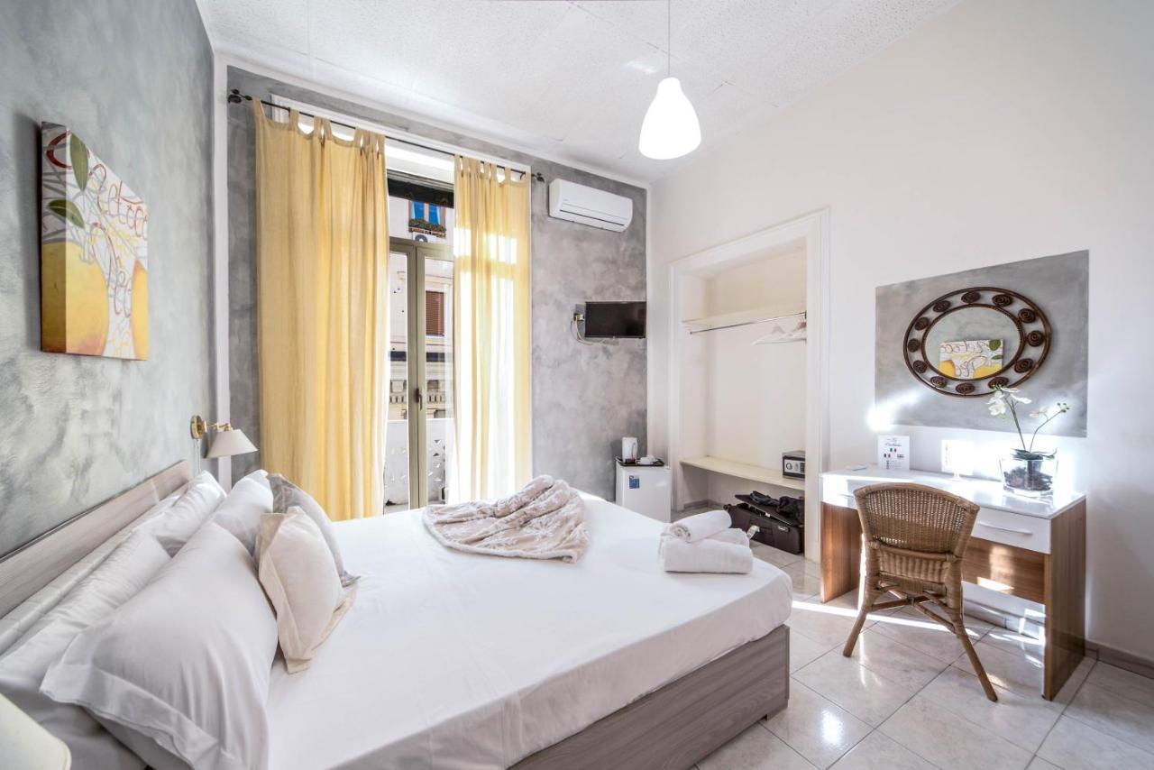 Hotel Le Orchidee Neapel